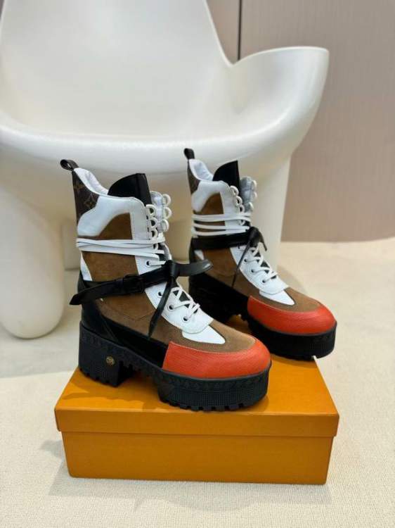 Picture of Louis Vuitton Shoes _SKULVsz35-40WN010312412